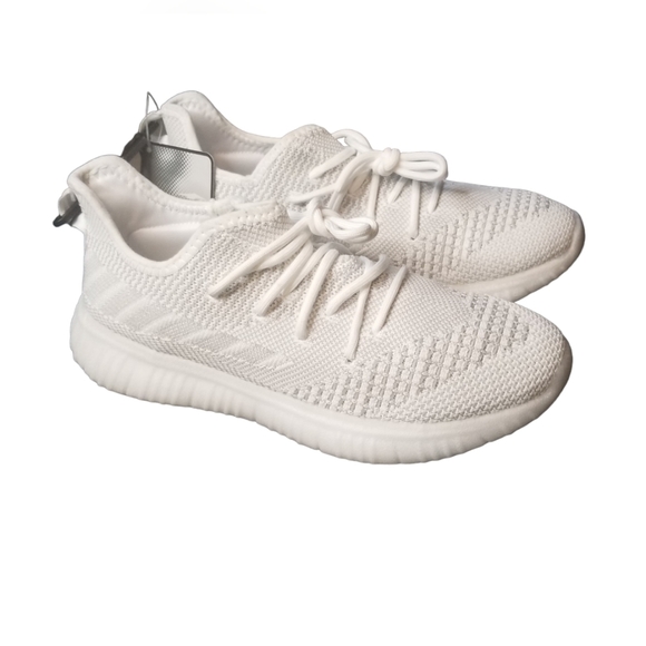 Avia Shoes - NEW Memory Foam White Sneakers Womans Size 9.5